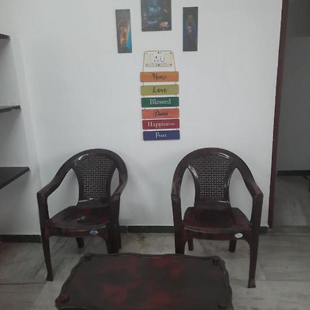 White House- 1Bk Pleasant Apartment With Open Terrace Coimbatore Esterno foto